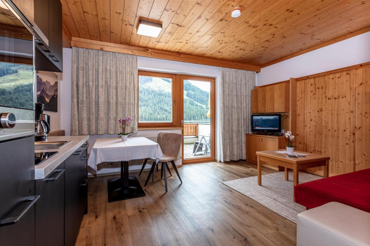 Appartement Schoene Aussicht Σάαλμπαχ-Χίντεργκλεμ Εξωτερικό φωτογραφία